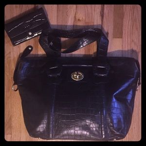 PRICE DROP! Michael Rome Italian leather bag. NWOT